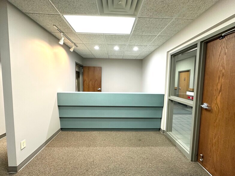 More Photos Of 55 E 86th Ave, Merrillville Office For Sale