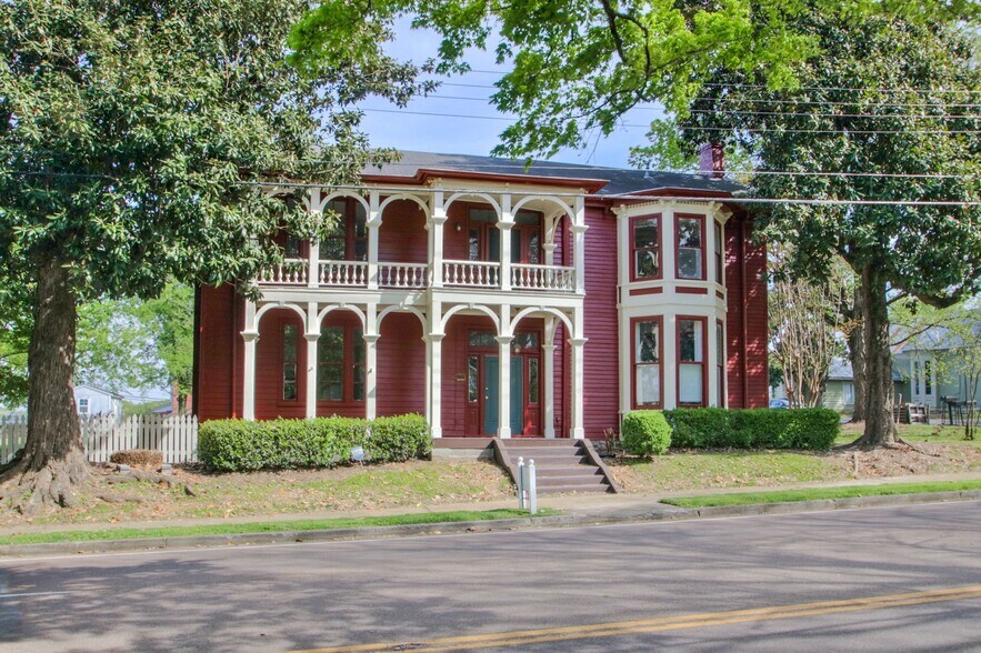 More Photos Of 5294 Main St, Spring Hill Office Residential For Sale