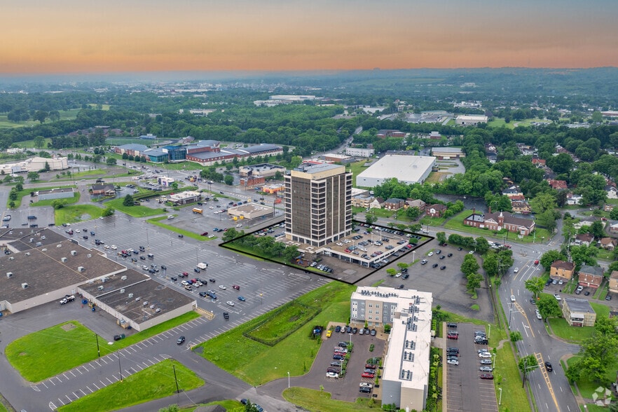 More Photos Of 7162 Reading Rd, Cincinnati Medical For Lease
