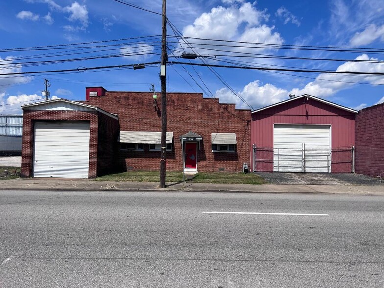 Primary Photo Of 1420 Adams Ave, Huntington Warehouse For Sale