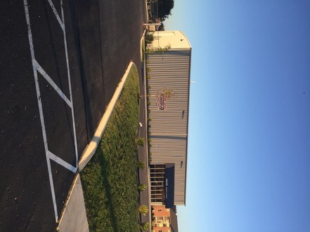 More Photos Of 85 Breighton Blvd, Shelbyville Freestanding For Sale