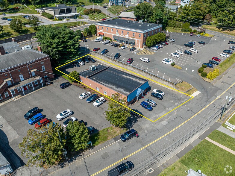 Primary Photo Of 70 Heminway Park Rd, Watertown Medical For Lease