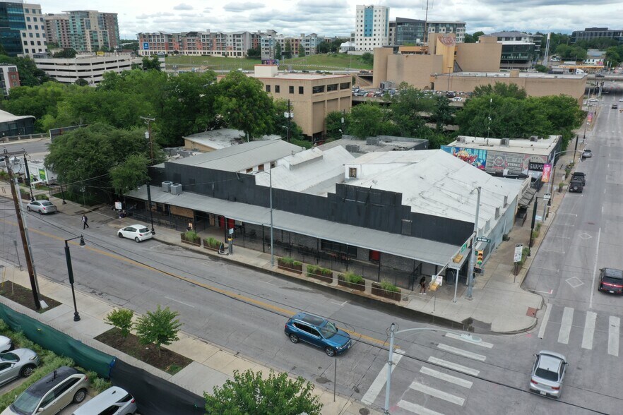 More Photos Of 701-713 Red River St, Austin Freestanding For Sale