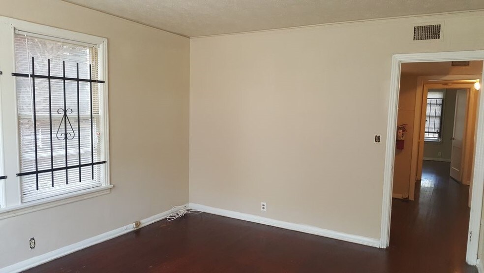 More Photos Of 519 W 23rd St, Jacksonville Apartments For Sale