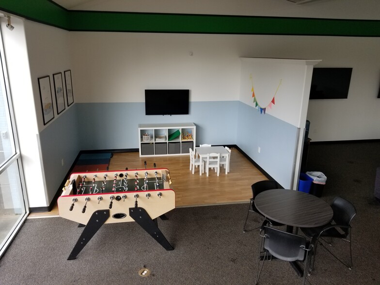 More Photos Of 4616 SE 82nd Ave, Portland Auto Dealership For Sale