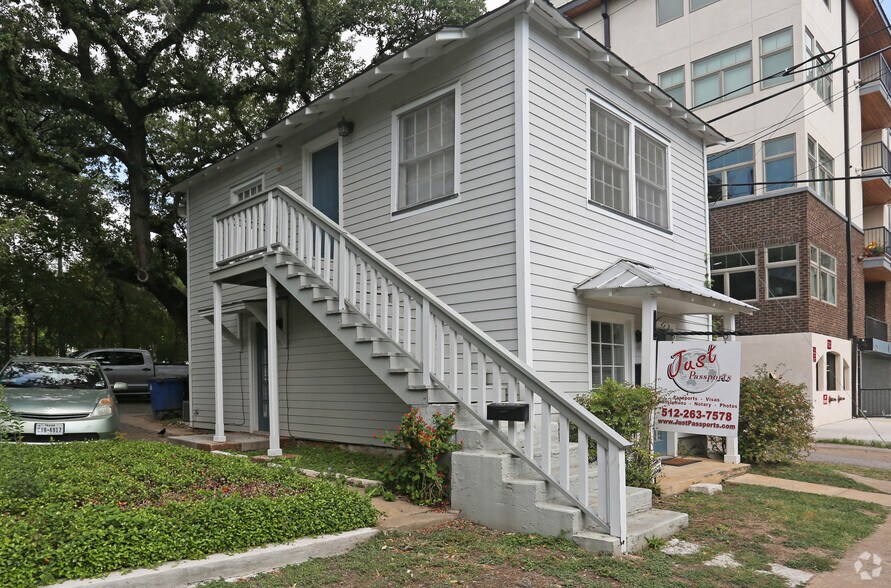 Primary Photo Of 600 W 9th St, Austin Office For Lease