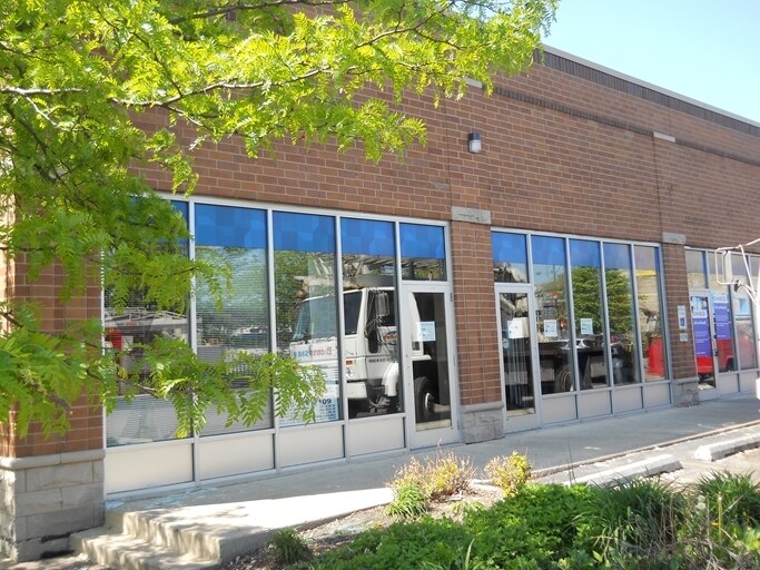 More Photos Of 301-315 W 79th St, Chicago Convenience Store For Sale