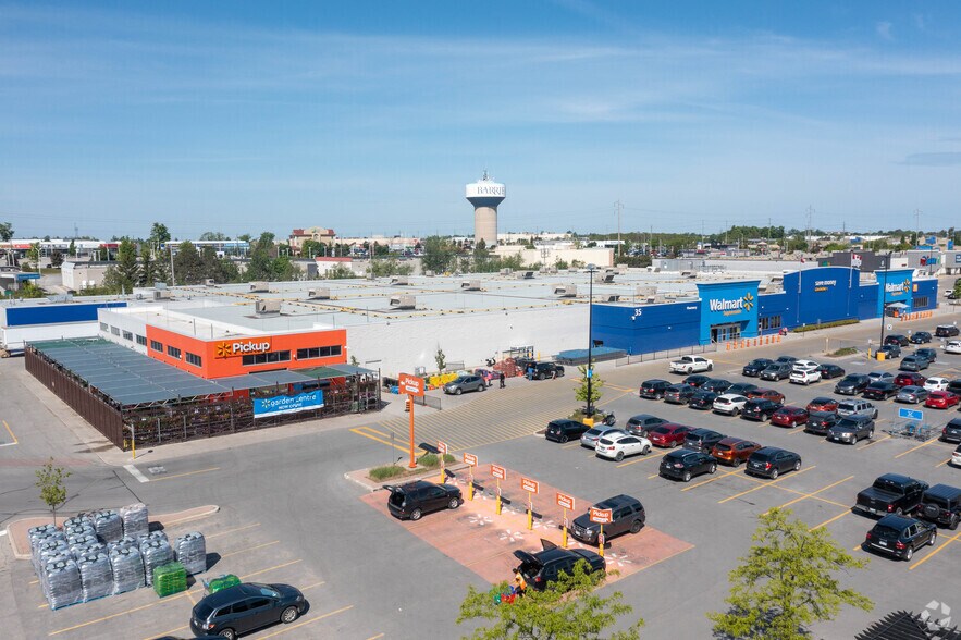 More Photos Of 35 Mapleview Dr W, Barrie Unknown For Lease