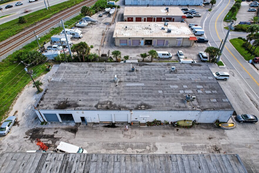 More Photos Of 1460 Cypress Dr, Jupiter Warehouse For Sale