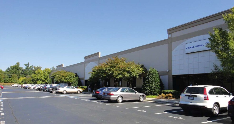 More Photos Of 3125 Horseshoe Ln, Charlotte Unknown For Lease