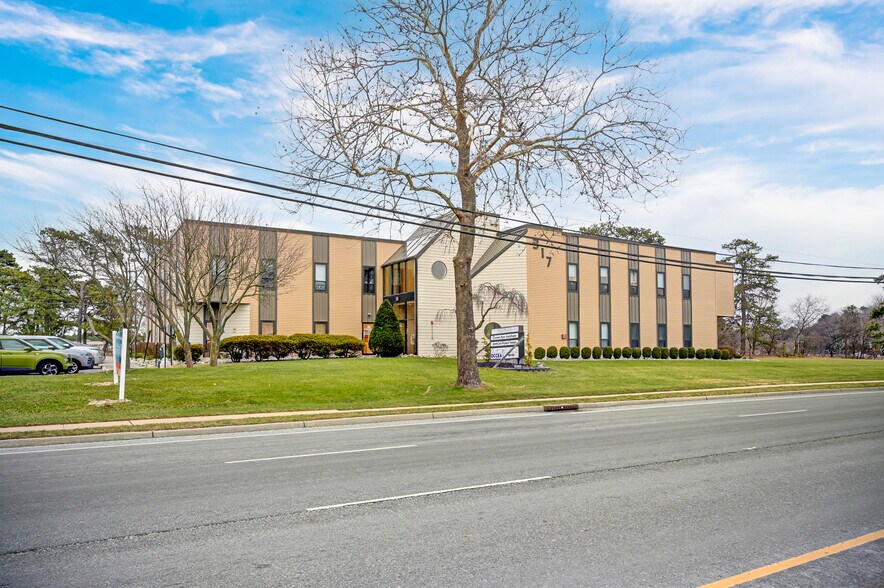 Primary Photo Of 317 Brick Blvd, Brick Office For Lease