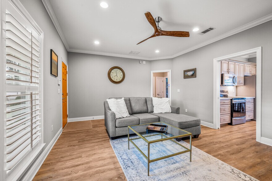 More Photos Of 10351 Chemstrand Rd, Pensacola Office For Sale