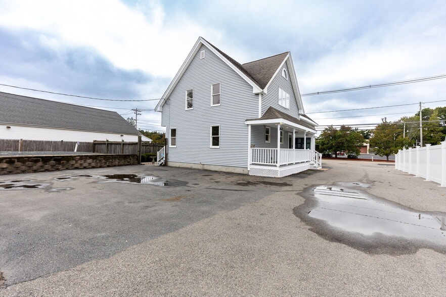 More Photos Of 280 Washington St, North Easton Light Distribution For Sale