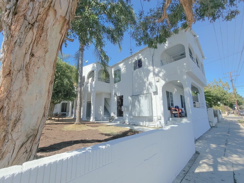 More Photos Of 1309 S Mesa St, San Pedro Apartments For Sale