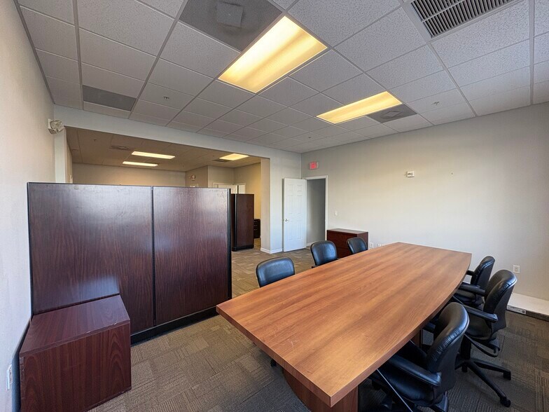 More Photos Of 505 S Orange Ave, Sarasota Apartments For Sale