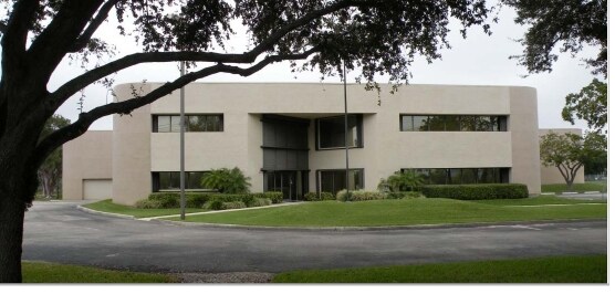 Primary Photo Of 2500 NW 29th Mnr, Pompano Beach Office For Lease