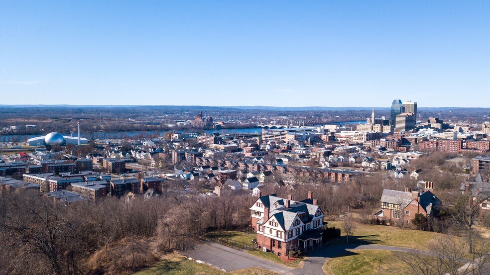 More Photos Of 270 Maple St, Springfield Hospitality For Sale