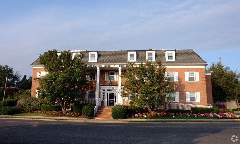 More Photos Of 6305 Castle Pl, Falls Church Medical For Lease