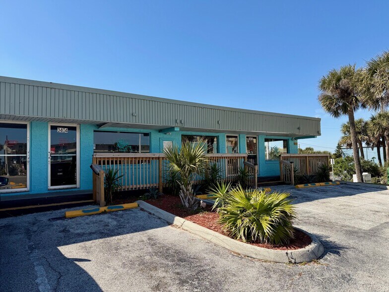 More Photos Of 3400 S Atlantic Ave, Daytona Beach Shores General Retail For Lease