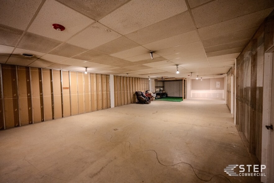 More Photos Of 8101 W Colfax Ave, Lakewood General Retail For Sale