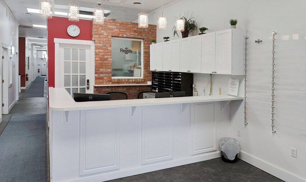 More Photos Of 640 3 St SE, Medicine Hat Coworking Space