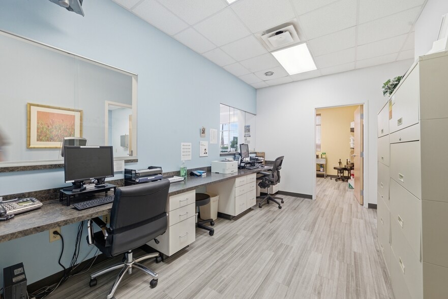 More Photos Of 2900 Felicia St, Nashville Medical For Sale