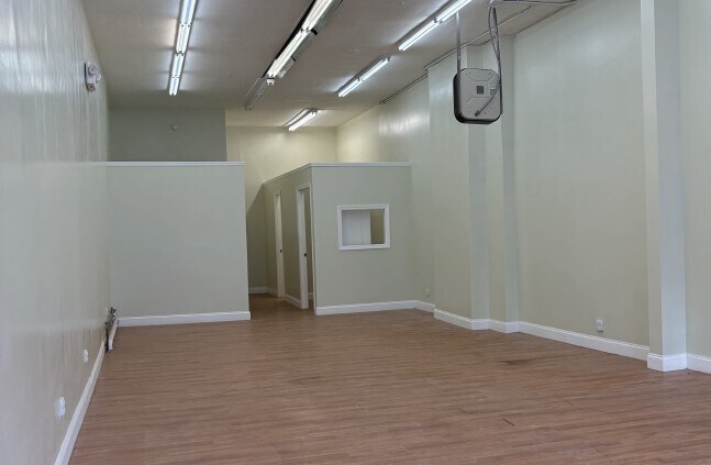 More Photos Of 419-421 S Broadway, Yonkers Storefront For Lease