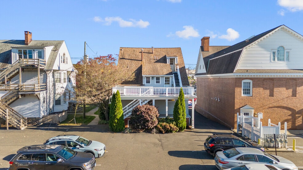 More Photos Of 1238 Post Rd, Fairfield Loft Creative Space For Lease