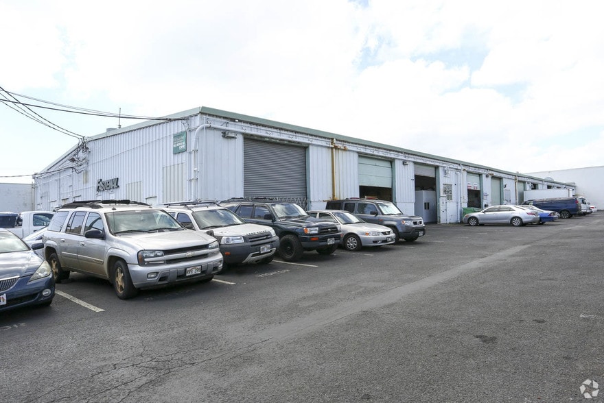 More Photos Of 720 Moowaa St, Honolulu Unknown For Lease