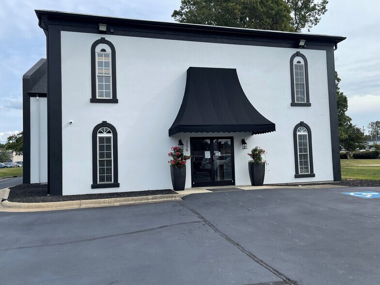 More Photos Of 154 Huffman Mill Rd, Burlington Office For Lease