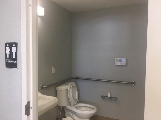 More Photos Of 3425 Radio Rd, Naples Warehouse For Sale