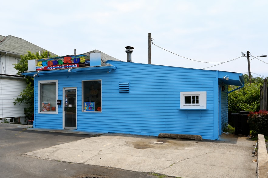 More Photos Of 4101 Wilkens Ave, Baltimore Freestanding For Sale