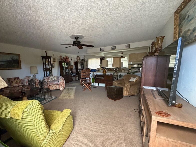More Photos Of 727 N Andrews Ave, Fort Lauderdale Manufacturing For Sale