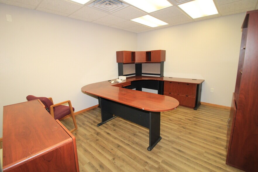More Photos Of 6008 Highway 2 E, Minot Showroom For Sale