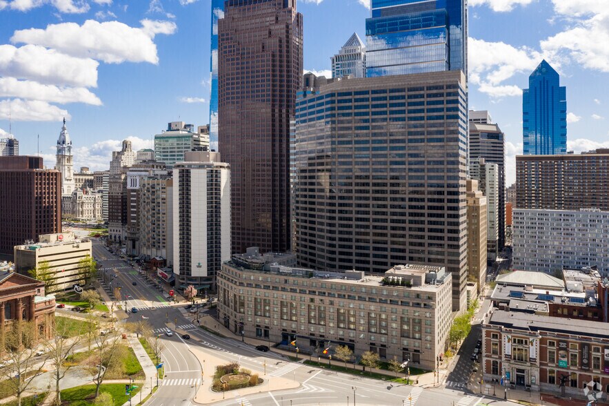 More Photos Of 130 N 18th St, Philadelphia Office For Lease