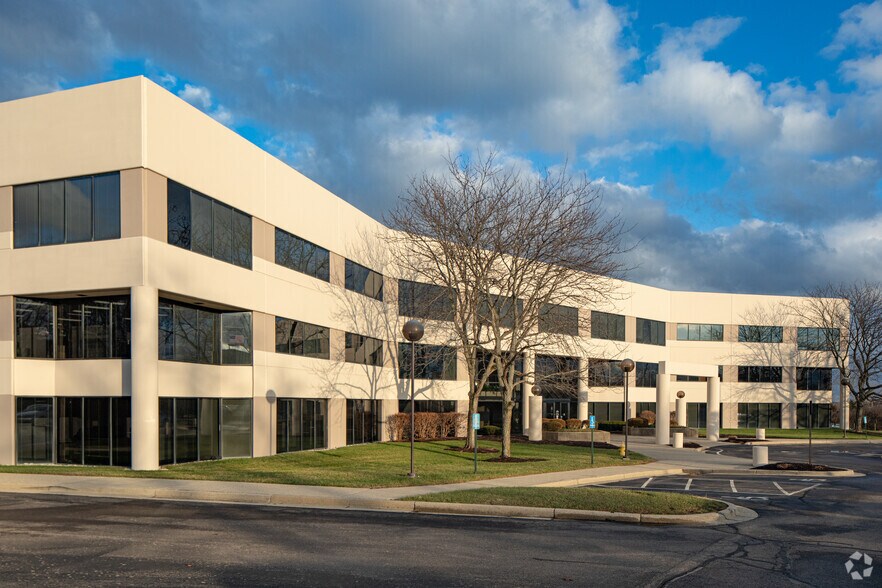 More Photos Of 3401 Park Center Dr, Dayton Office For Sale