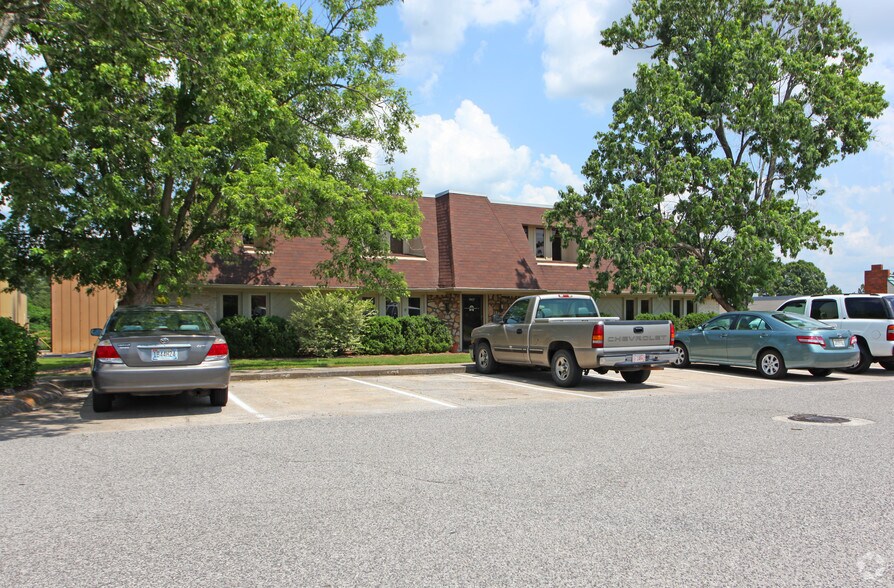 Primary Photo Of 3431 Lorna Ln, Birmingham Warehouse For Lease