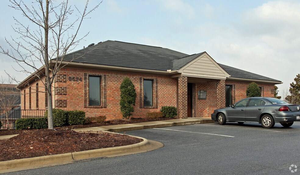 More Photos Of 8524 Six Forks Rd, Raleigh Office For Lease