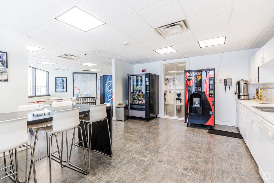 More Photos Of 200 S Andrews Ave, Fort Lauderdale Office For Sale