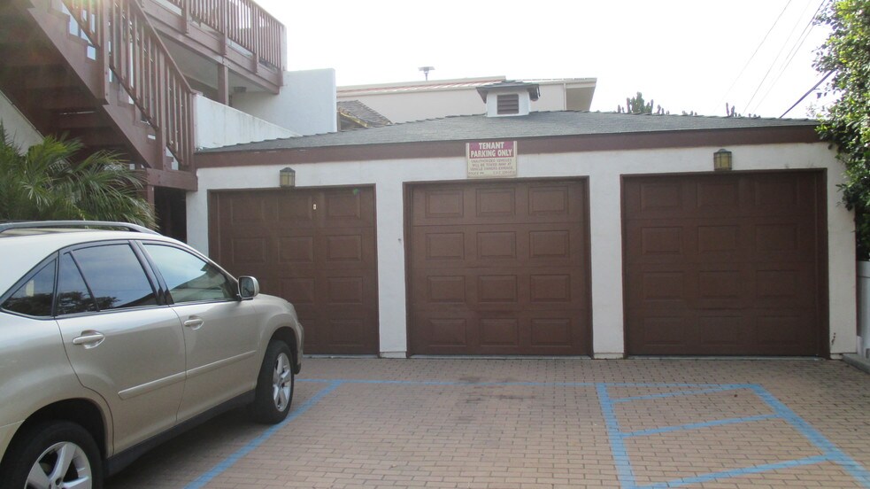 More Photos Of 2007 S Coast Hwy, Laguna Beach Storefront Retail Residential For Lease