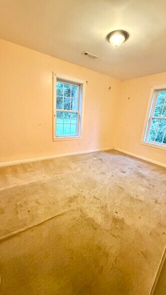 More Photos Of 4010 US-31, Clanton General Retail For Sale