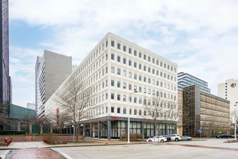 More Photos Of 55-75 Erieview Plz, Cleveland Office For Sale