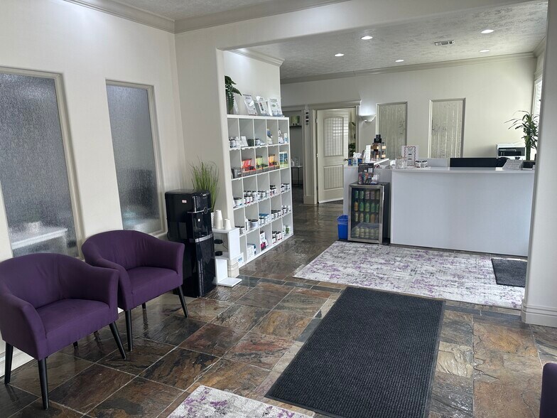 More Photos Of 11576 S State St, Draper Medical For Lease