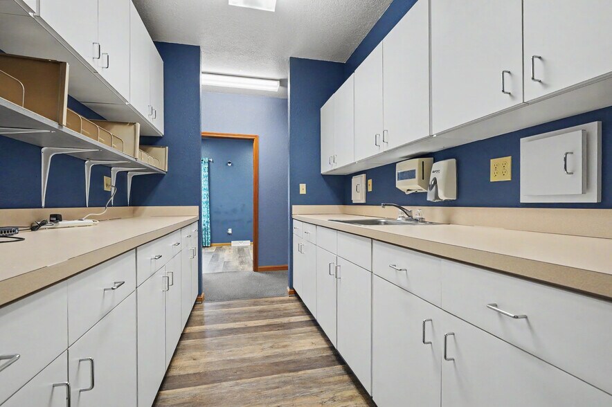 More Photos Of 819 Southwestern Run, Youngstown Medical For Sale