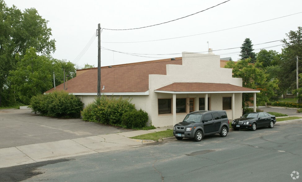 More Photos Of 62 Hamel Rd, Hamel Office For Lease
