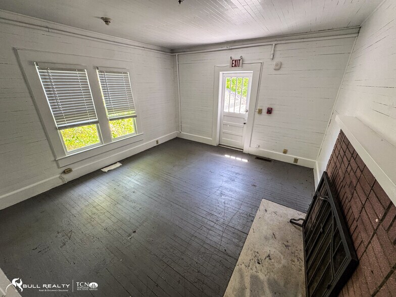 More Photos Of 336 Highway 9 S, Dawsonville Office Residential For Sale