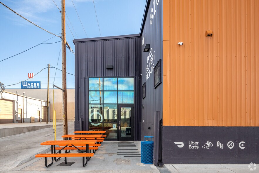 More Photos Of 800 Vallejo St, Denver Warehouse For Lease