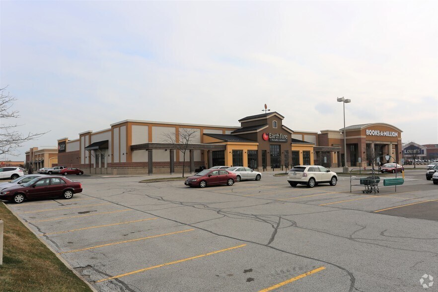 More Photos Of 3171-3221 Westgate Mall, Fairview Park Unknown For Lease