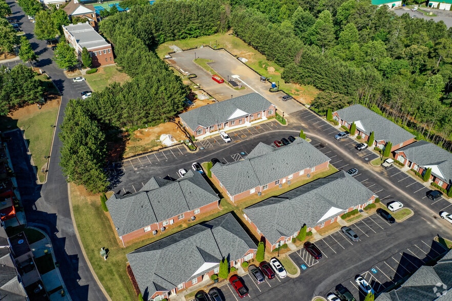 More Photos Of 245-251 River Park Dr, Woodstock Medical For Sale