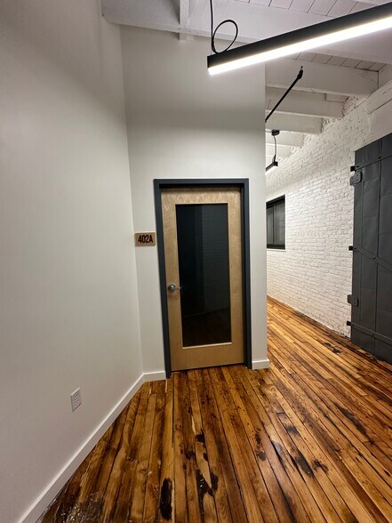 More Photos Of 9-21 Station St, Brookline Loft Creative Space For Lease